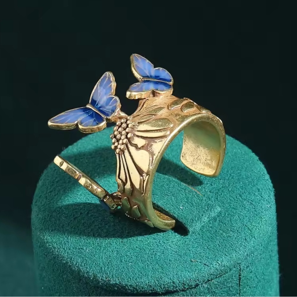 Celestial Blue Butterfly Eternal Antique Brass Masterpiece Ring - Picture 3 of 8